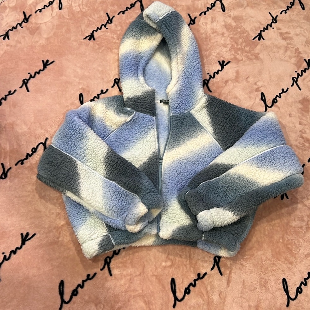 Wild Fable Faux Fur XS/S zip sweater